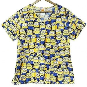 Despicable Me Scrub Top Women’s Medium Multi Minions Cartoon Funwear Uniform NWT